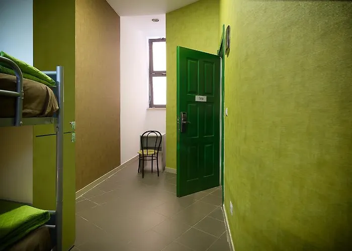 Youth Station * Roma